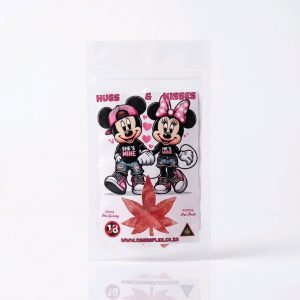 strawberry gummies hugs & kisses